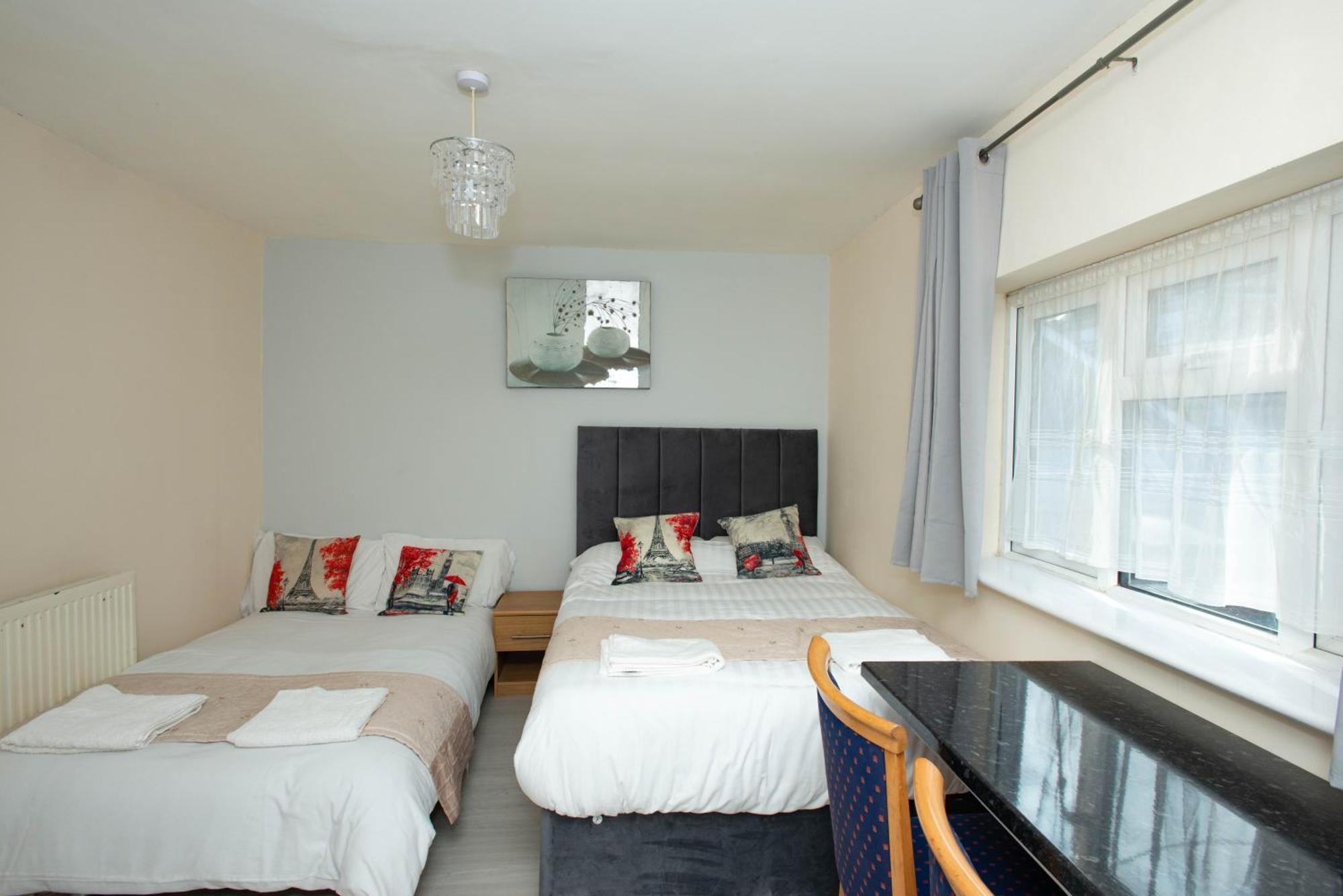 Saffron Studios Орпингтон Экстерьер фото