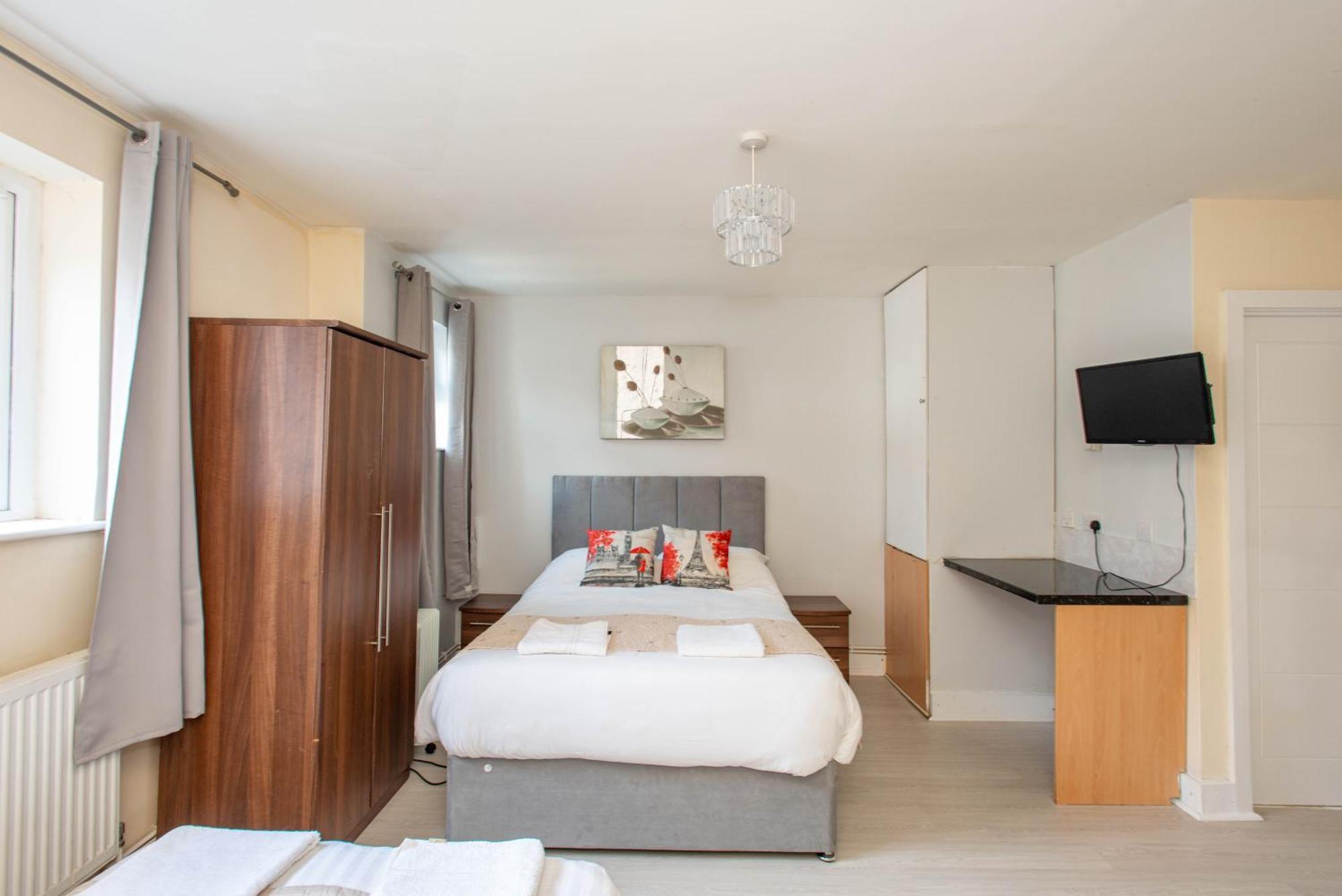 Saffron Studios Орпингтон Экстерьер фото